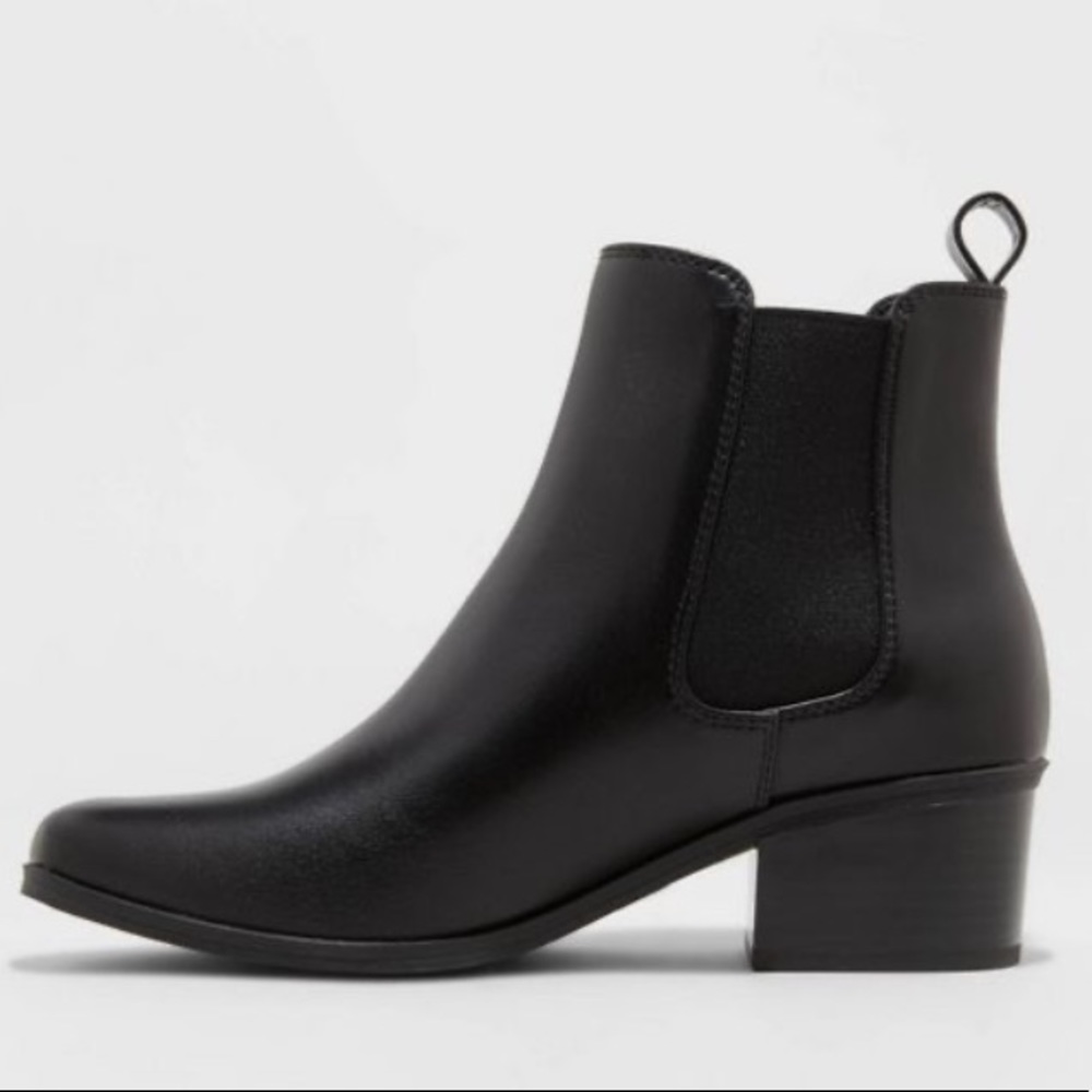 NEVER WORN! Heeled black booties